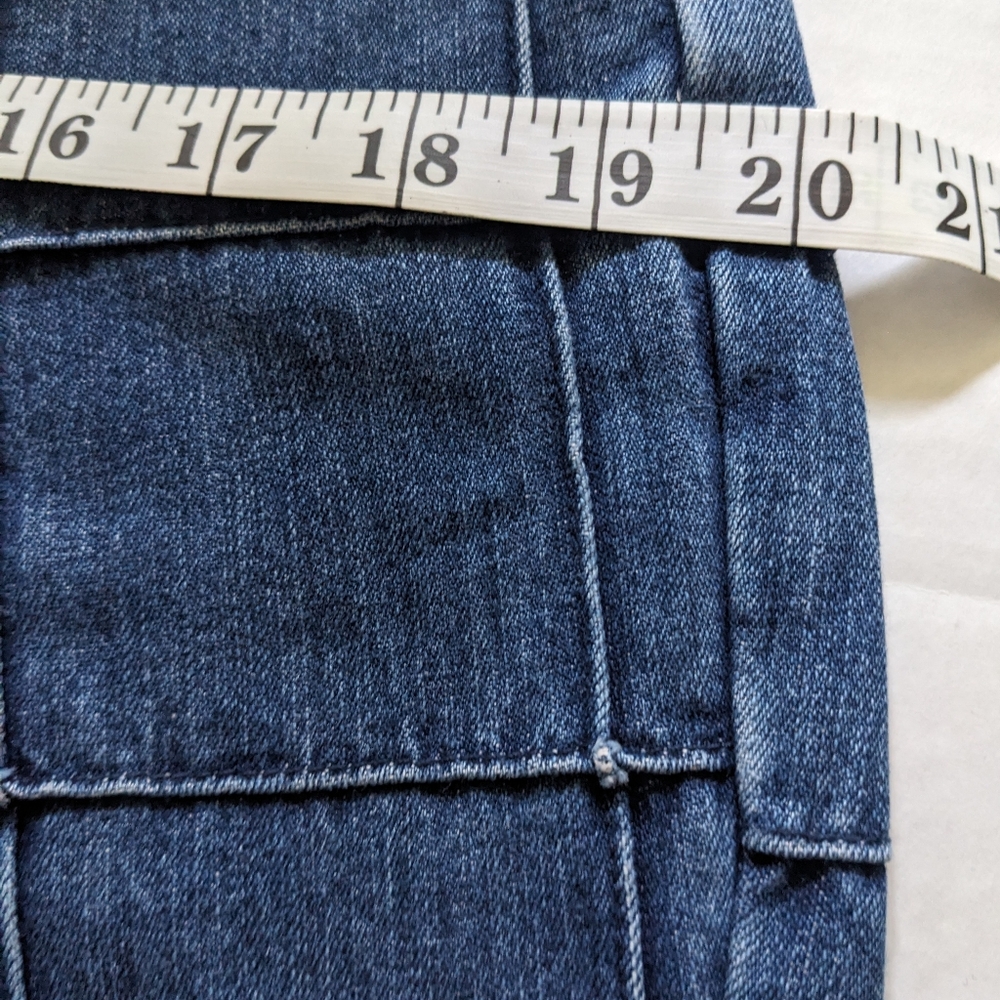 Lee's Riveted Jeans - Picture 10 of 17